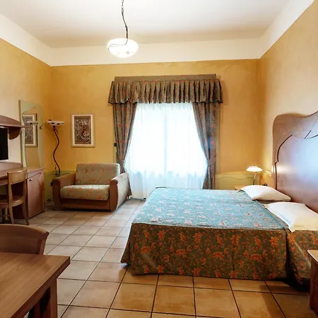 Liberty Hotel apartamentowy Parma